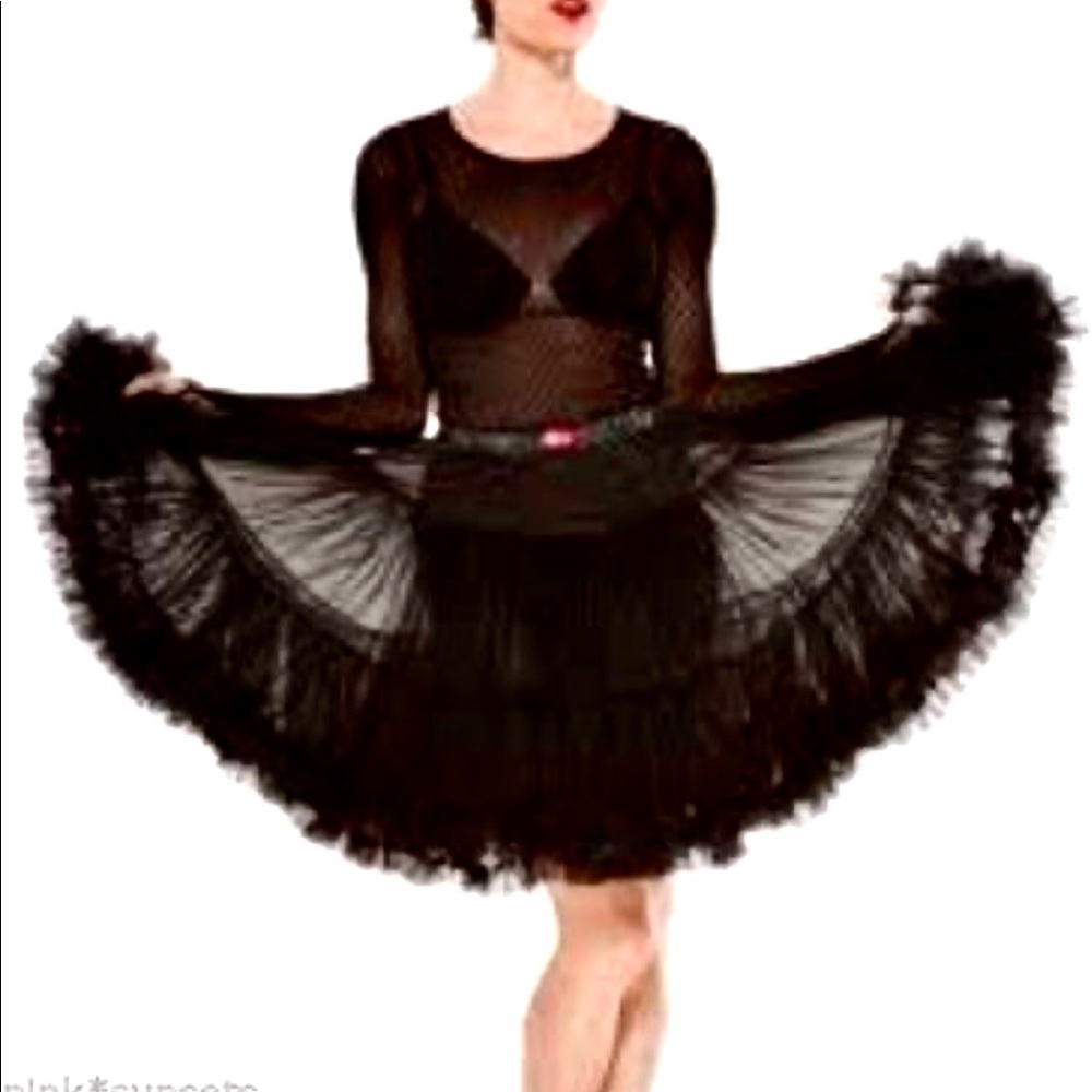 RARE BETSEY JOHNSON FULL CRINOLINE SKIRT WITH TAG